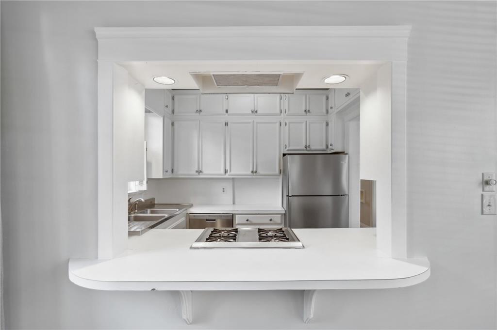 2544 Peachtree Road NW Unit 1