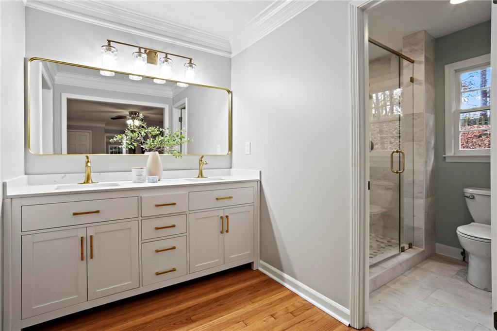 905 Edgewater Trail