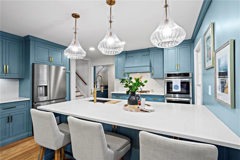 905 Edgewater Trail