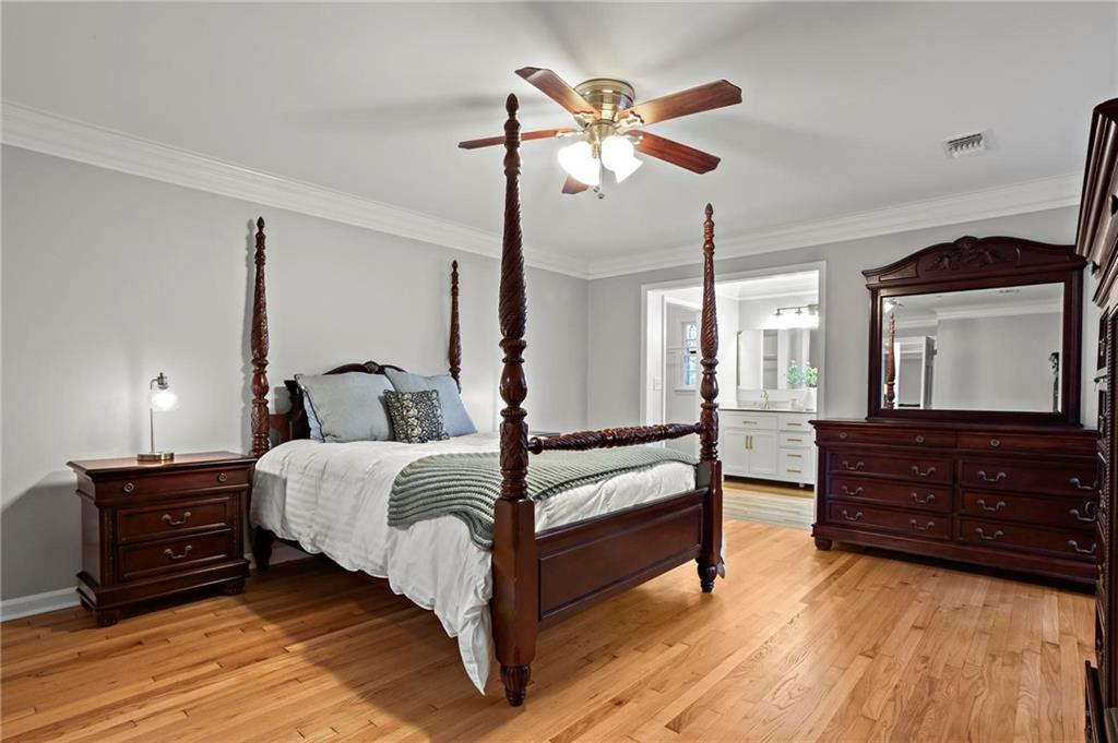 905 Edgewater Trail