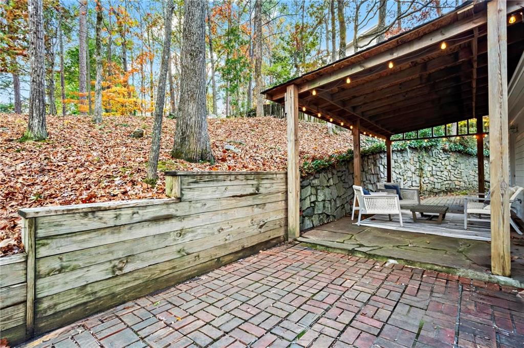 905 Edgewater Trail
