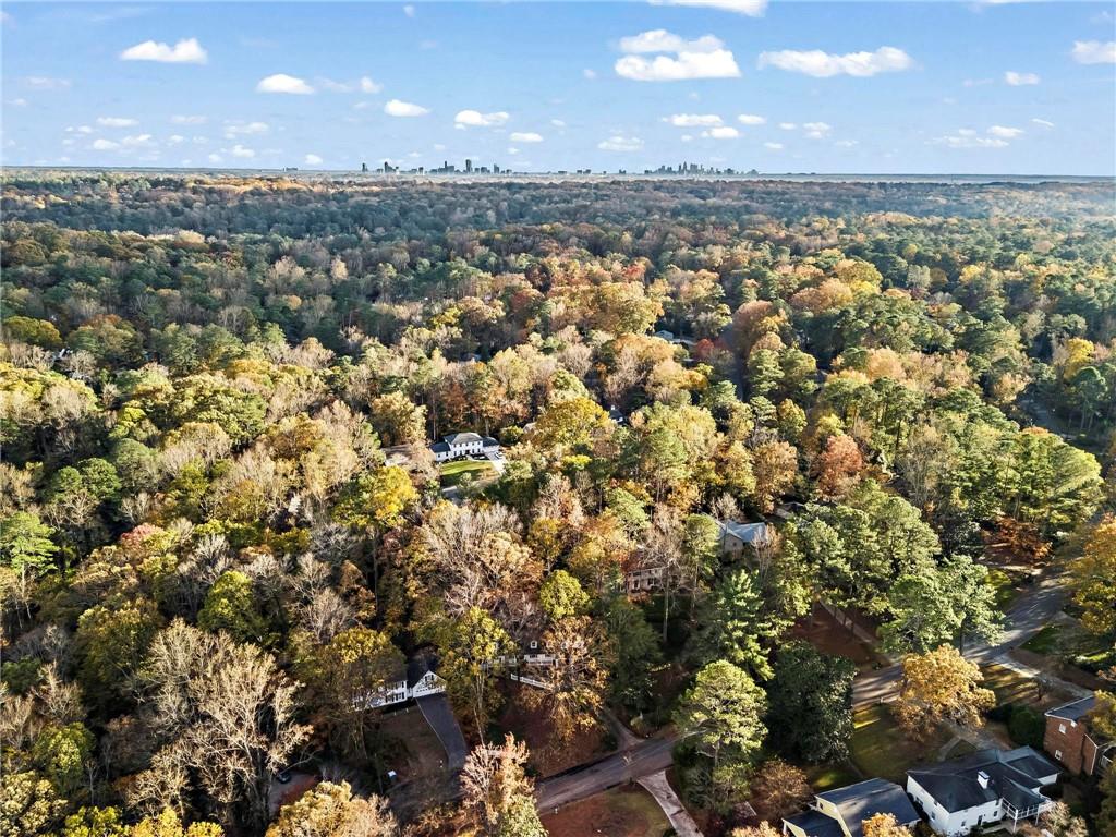 905 Edgewater Trail
