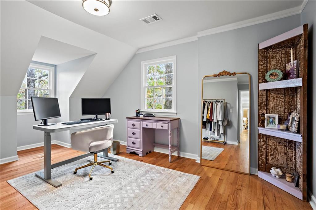 905 Edgewater Trail