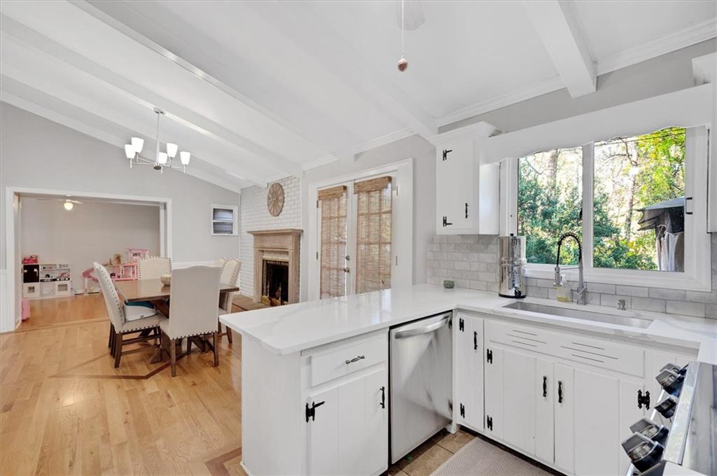 6426 Wright Road