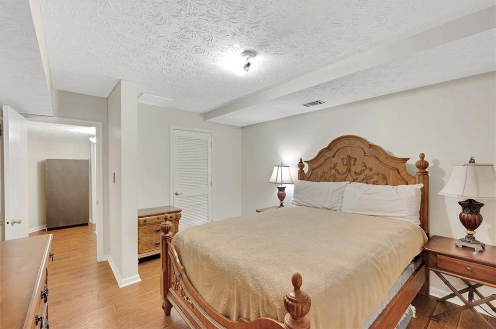 6426 Wright Road