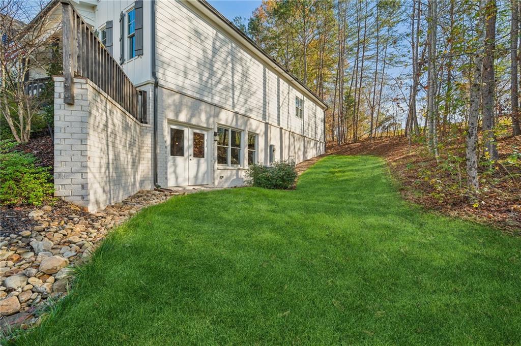 185 Stonehaven Drive