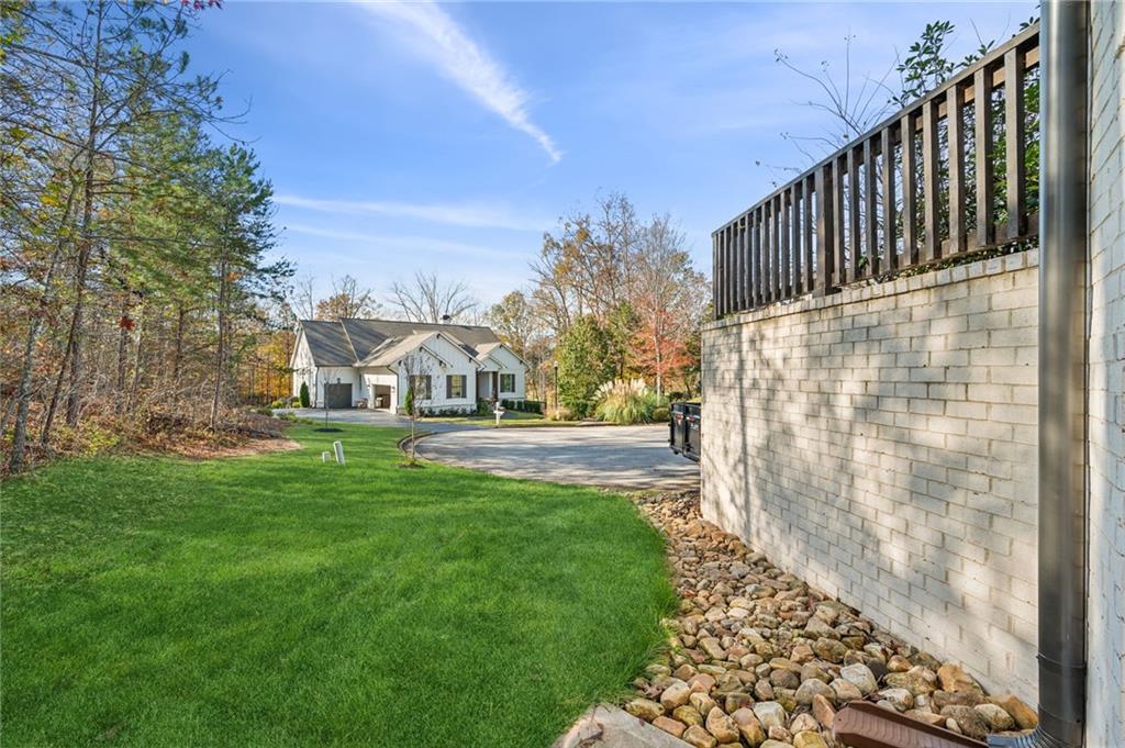 185 Stonehaven Drive
