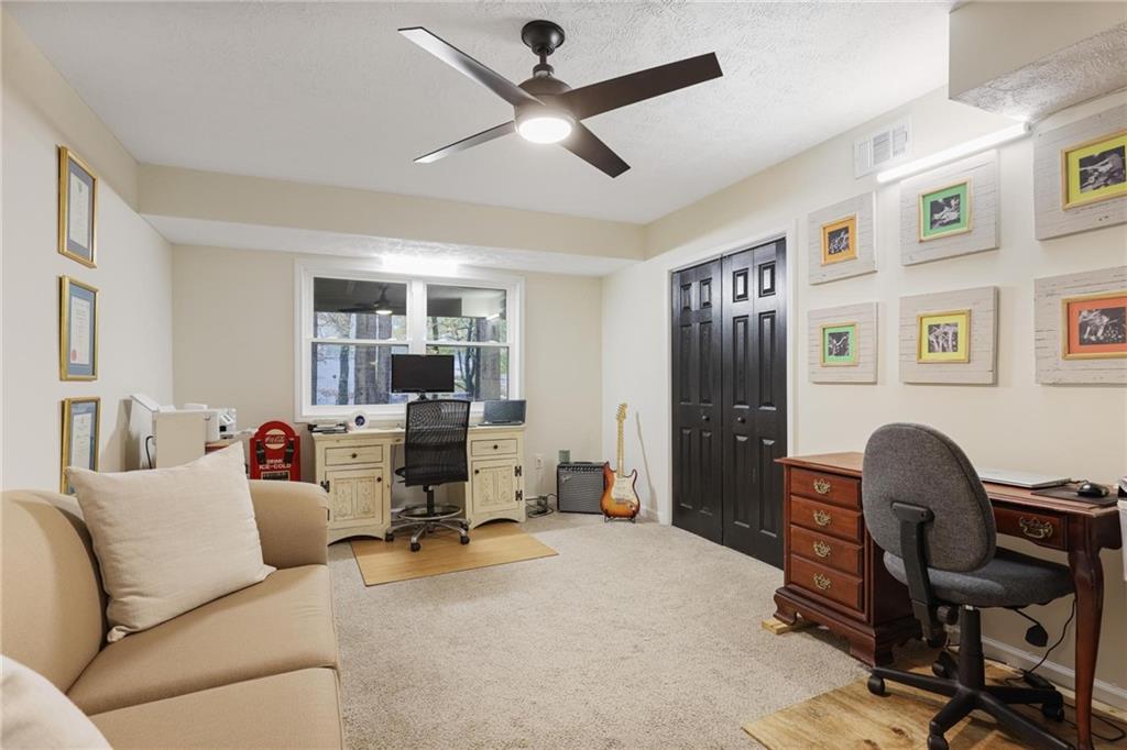 2592 Stockbridge Road