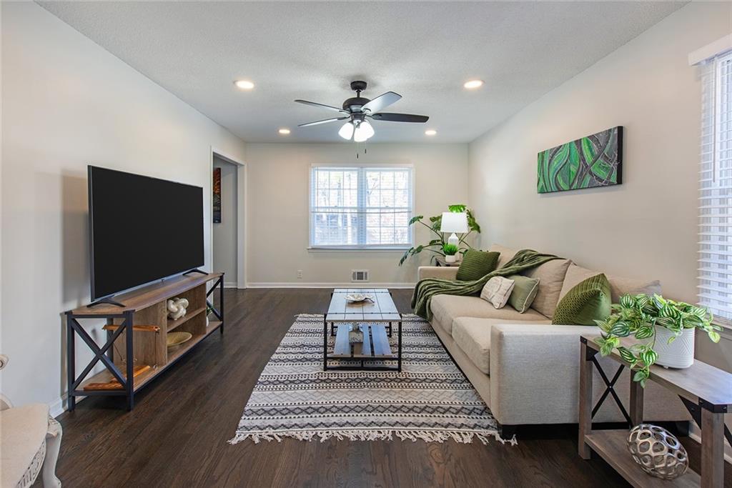2750 Cedarbrook Drive