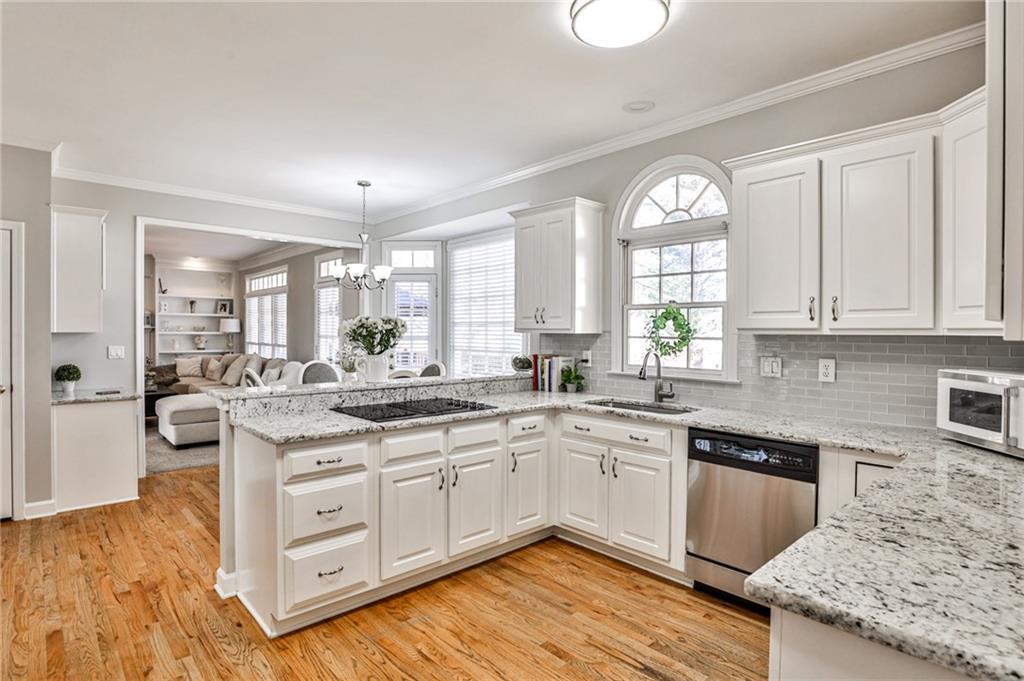 1881 Waltham Circle