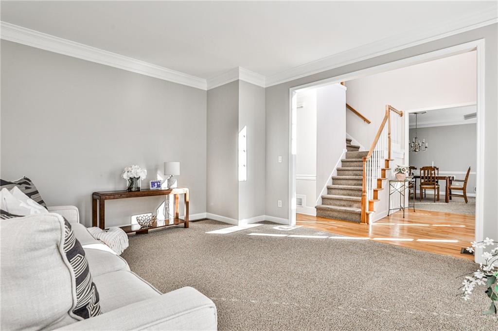 1881 Waltham Circle