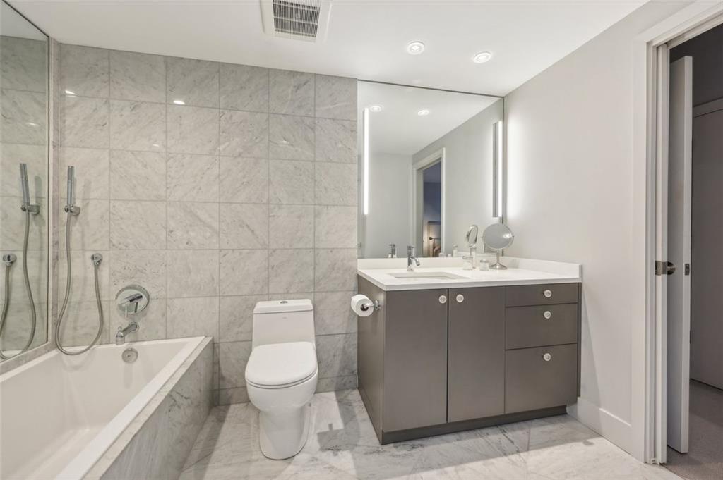 147 15th Street NE Unit 10C