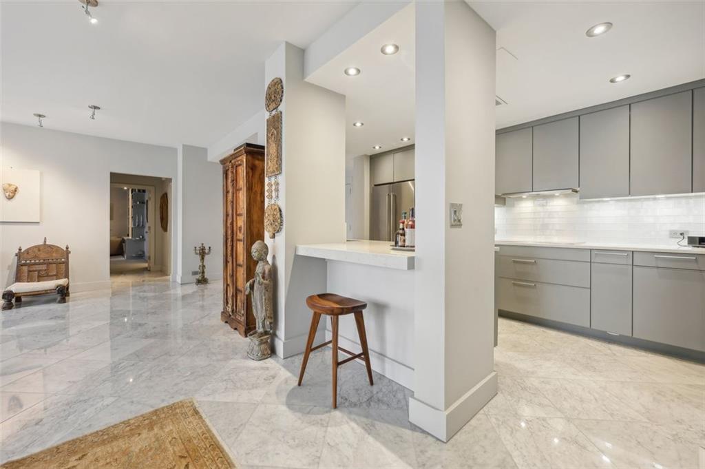 147 15th Street NE Unit 10C