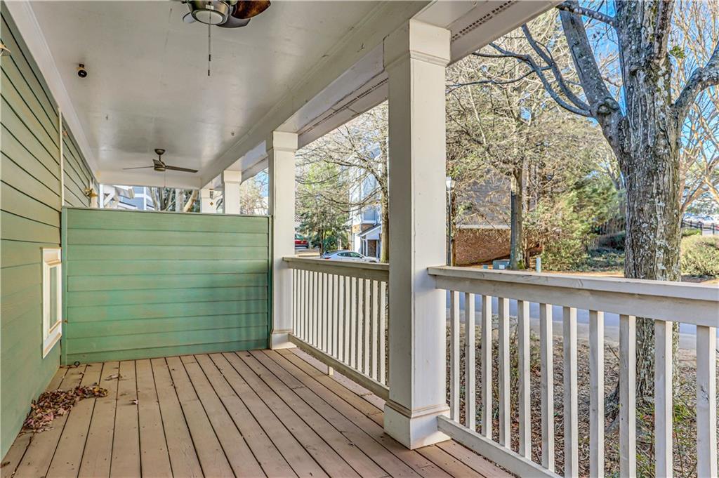 225 Carlyle Park Drive NE