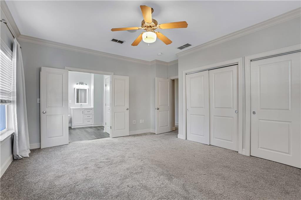 225 Carlyle Park Drive NE