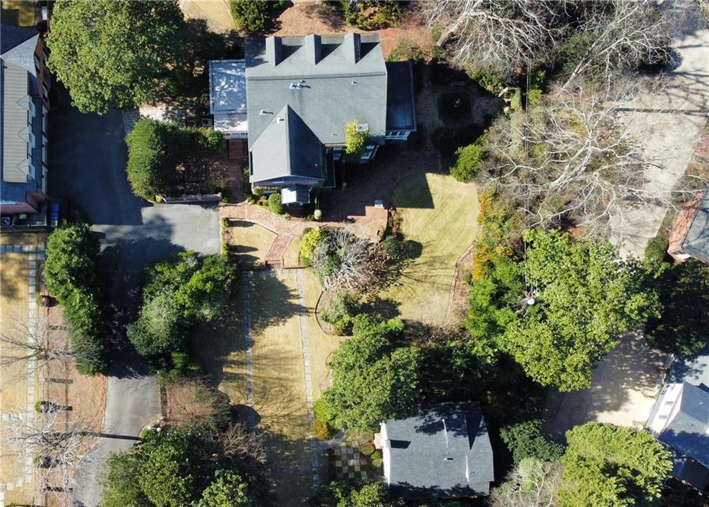 2933 Andrews Drive NW