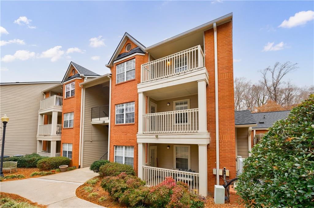 1022 Chastain Park Court NE