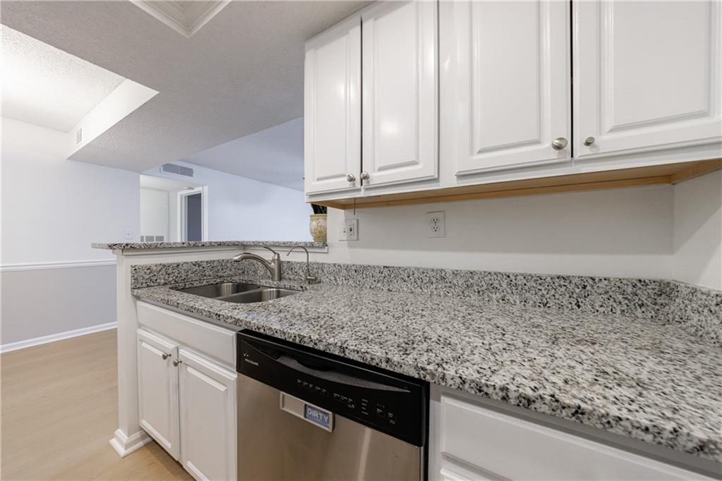 1022 Chastain Park Court NE
