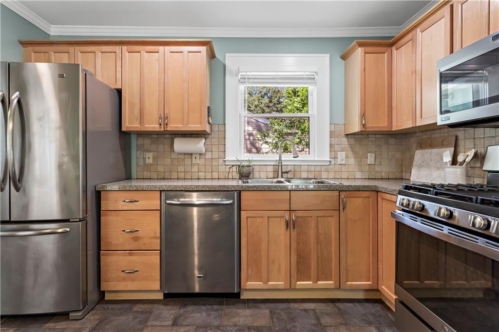 468 Pasley Avenue SE