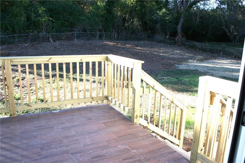 5911 MEADOWBROOK Drive
