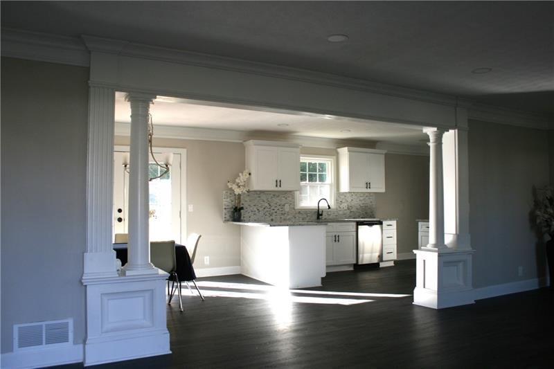 5911 MEADOWBROOK Drive