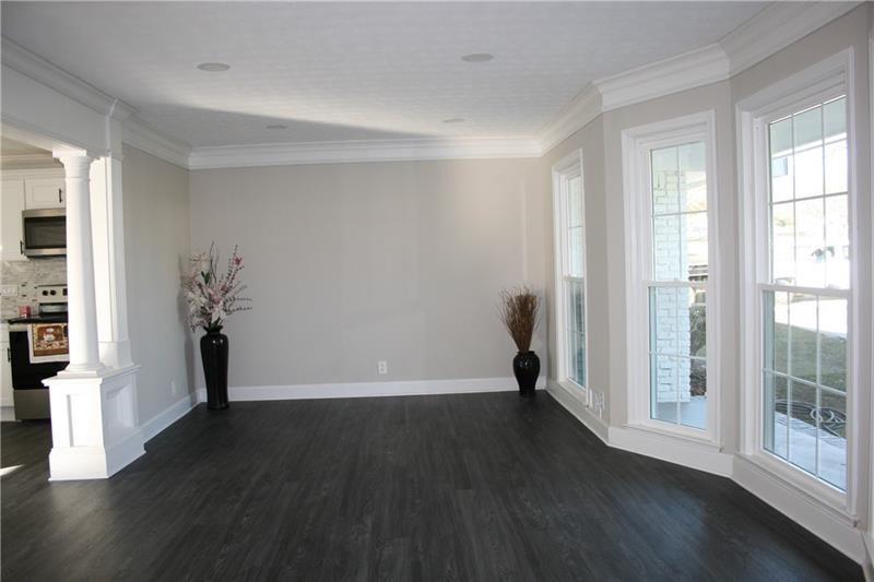 5911 MEADOWBROOK Drive