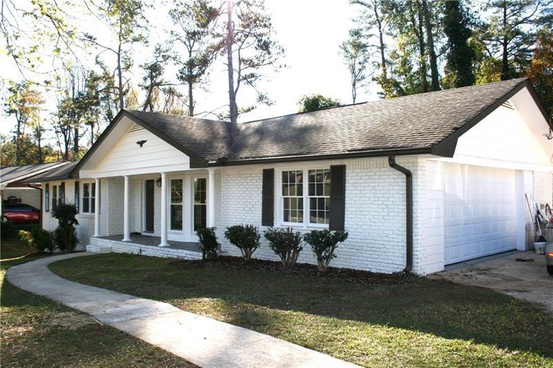 5911 MEADOWBROOK Drive