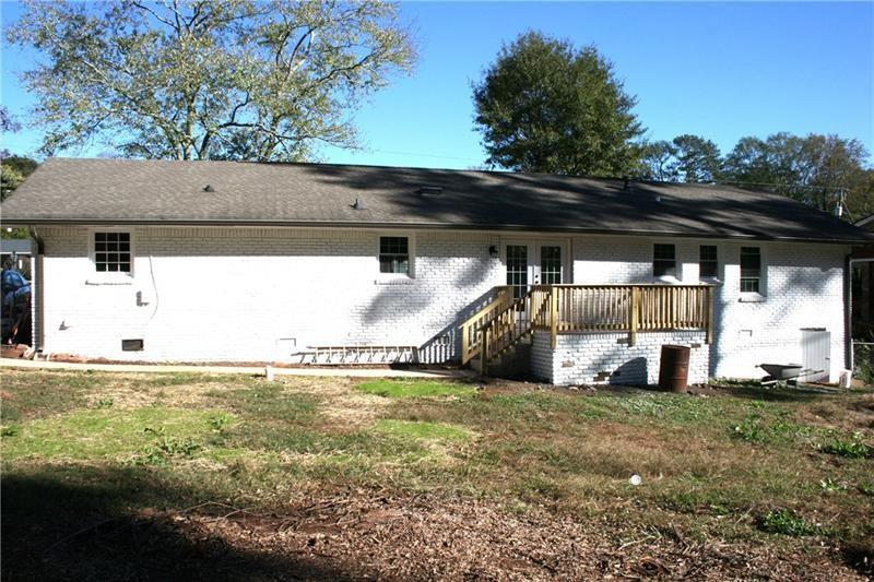 5911 MEADOWBROOK Drive