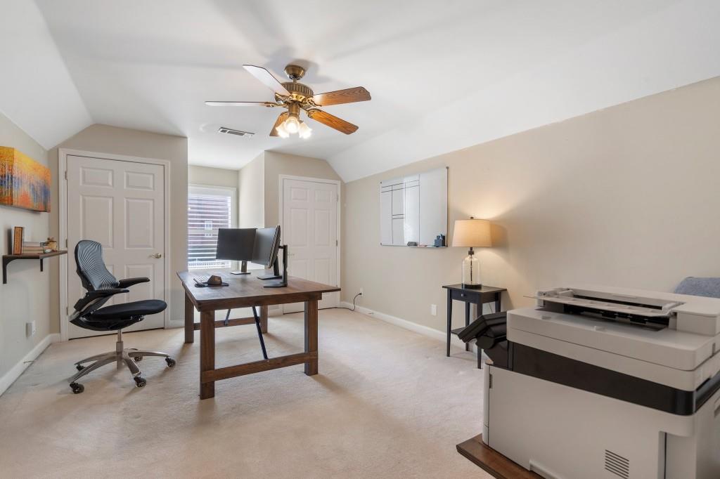 1240 Woodlawn Drive NE