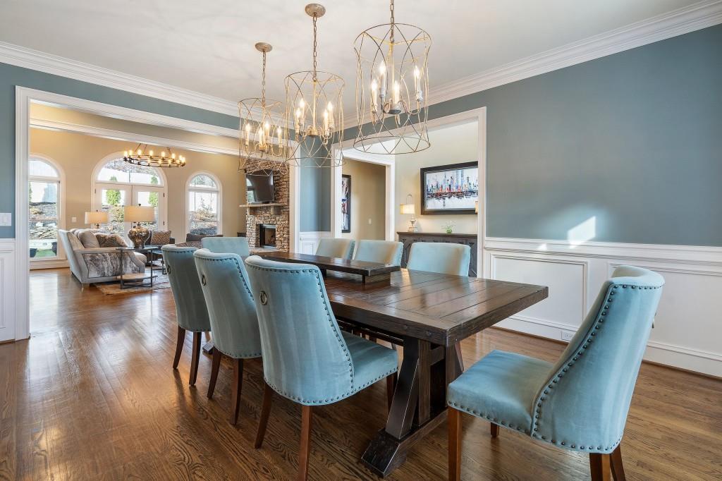 1240 Woodlawn Drive NE