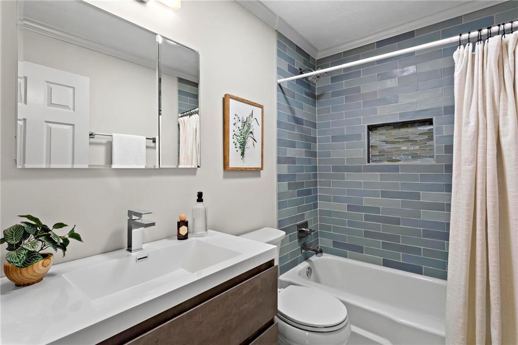 1150 Collier Road NW Unit J14