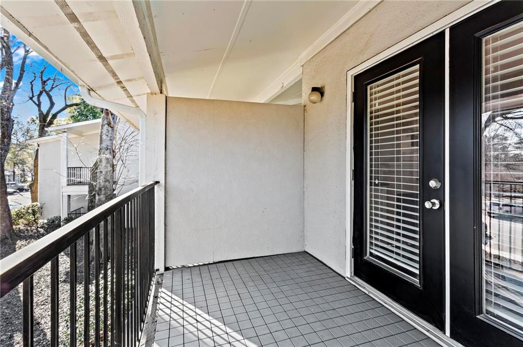 1150 Collier Road NW Unit J14