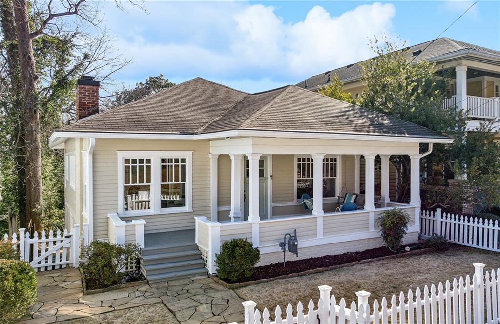 411 N Highland Avenue NE