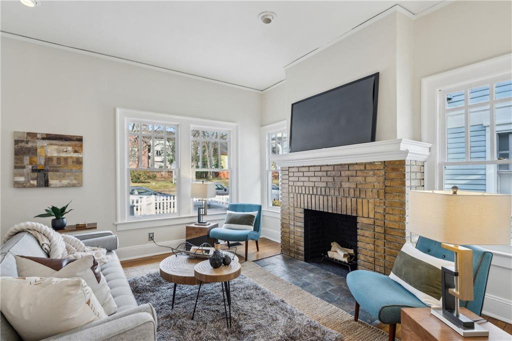 411 N Highland Avenue NE