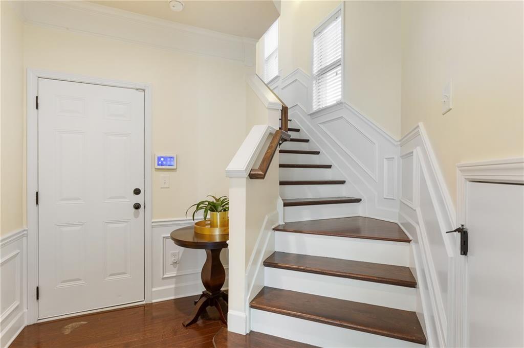 3276 Ferncliff Lane