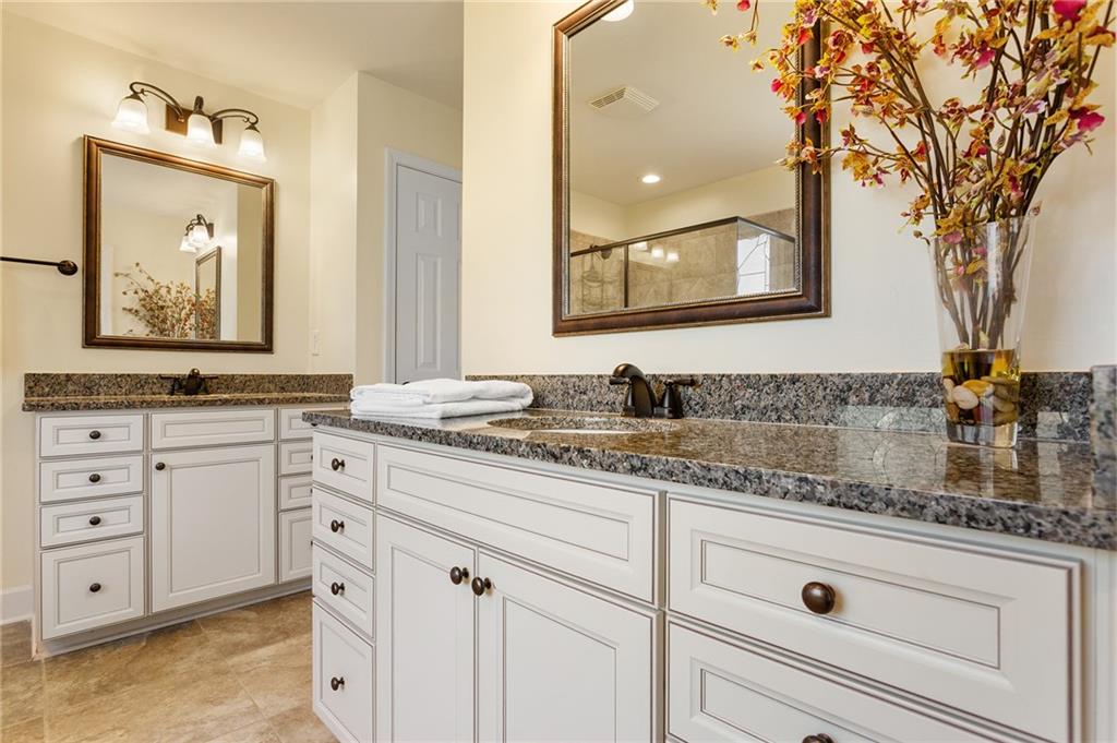 3276 Ferncliff Lane