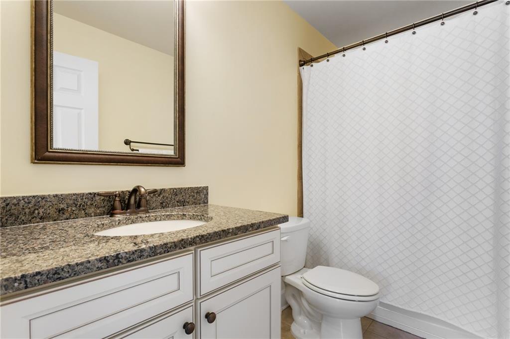 3276 Ferncliff Lane
