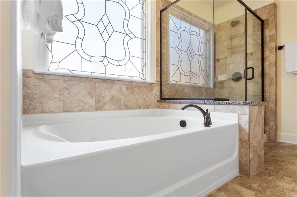 3276 Ferncliff Lane