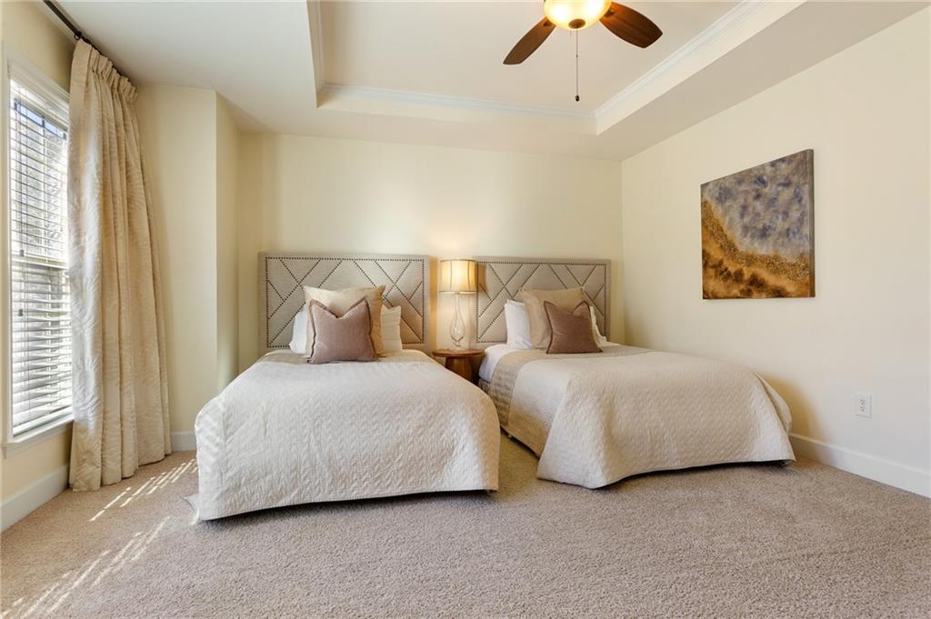 3276 Ferncliff Lane