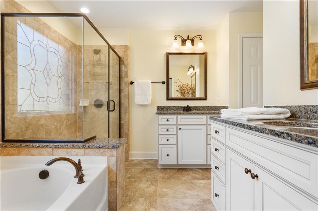 3276 Ferncliff Lane