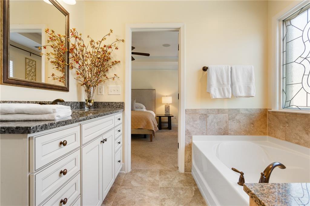 3276 Ferncliff Lane