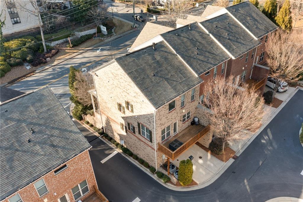 3276 Ferncliff Lane