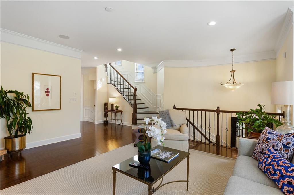 3276 Ferncliff Lane