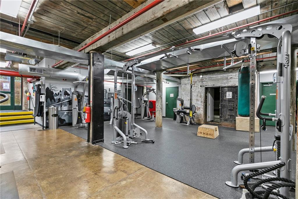 170 Boulevard SE Unit 101E
