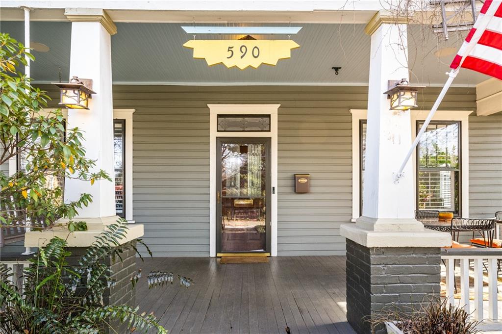 590 Boulevard SE