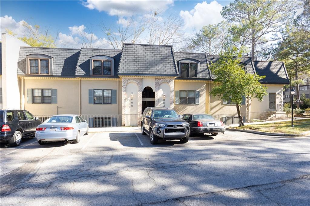83 Chaumont Square NW