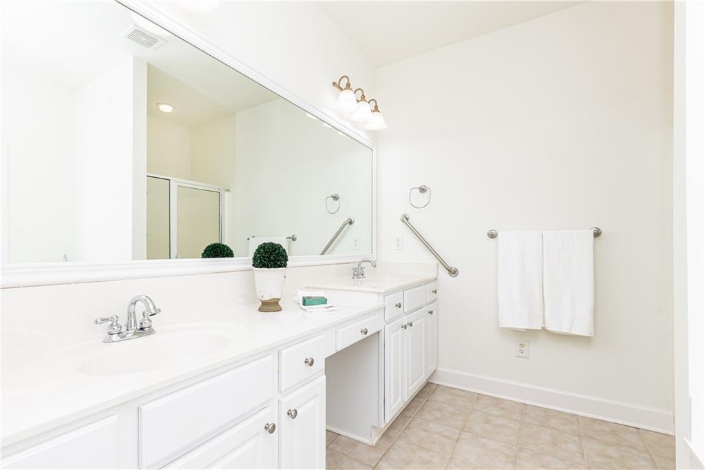 3325 Olivia Court