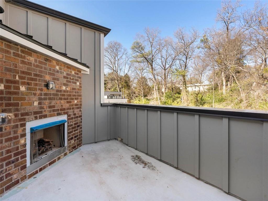 1807 Huntington Hills Lane NW