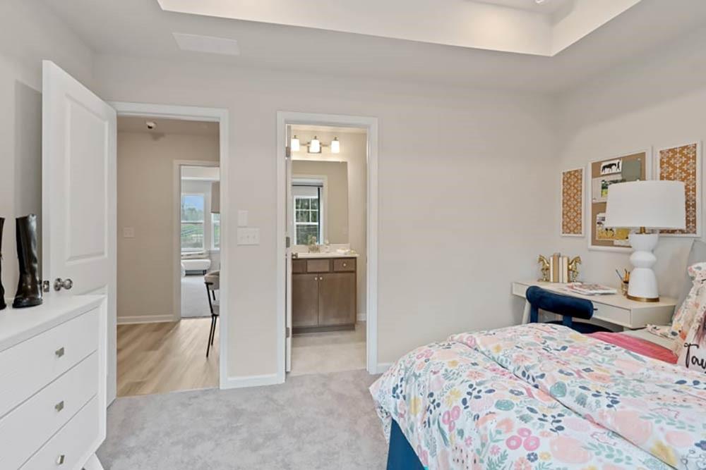225 Lytham Drive SE