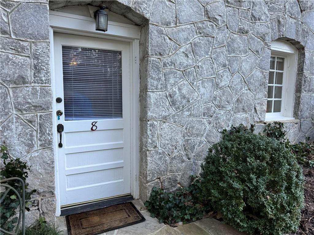 2544 Peachtree Road NW Unit 8